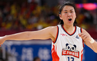 轰23+14夺五连冠！中国女篮34岁王牌闪耀：宫鲁鸣该带不老传奇？
